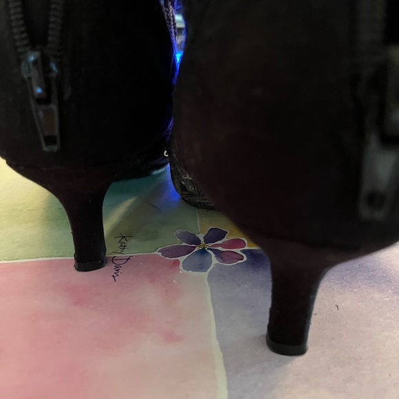 Joan Boyce size 7 black and silver metallic cute very good shape - Picture 8 of 10